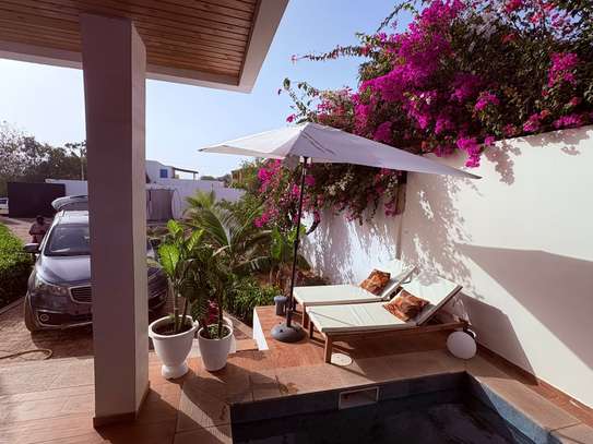 Villa piscine privée – 4 suites – Somone / Saly image 11
