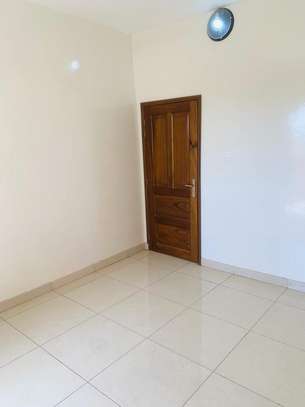 APPARTEMENT DE TYPE F4 A LOUER image 3