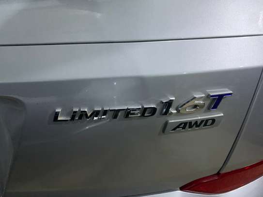 HYUNDAI Tucson LIMITED 4x4 venant image 9