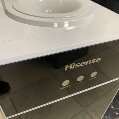 FONTAINE HISENSE NOIR AVEC FRIGO image 4