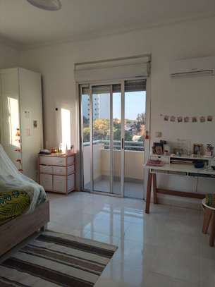 Appartement 3 chambres vide Ouakan cité africa école Mermoz image 5