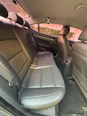 HYUNDAI ELANTRA 2017 image 7