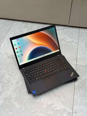 Lenovo Thinkpad P14s Gen 2 image 2