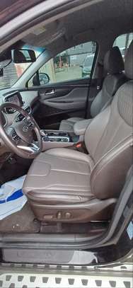 Hyundai Santa Fe 2019 image 2
