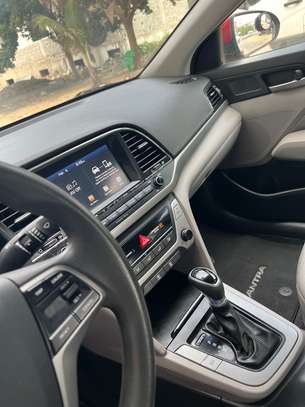 Hyundai Elantra 2017 image 7