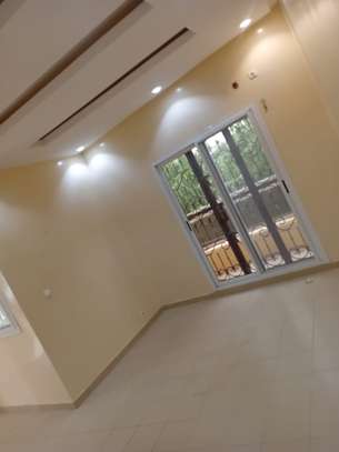 *À LOUER –Villa +2 à Ouakam camps GAS*. image 2