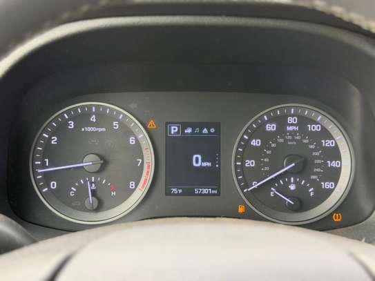 HYUNDAI TUCSON LIMITED 2018 image 11