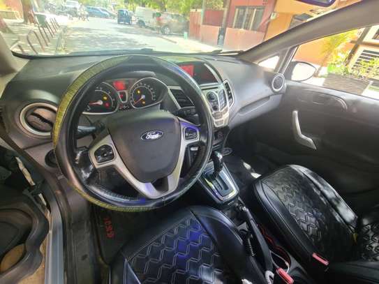 Ford Fiesta 2011 image 6