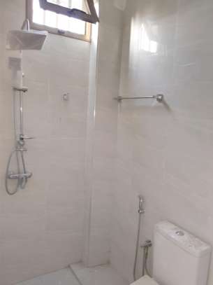 Appartement F3 haut standing à louer à MÉDINA BLAISE DIAGNE image 9