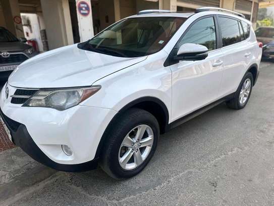 Toyota RAV4 image 1