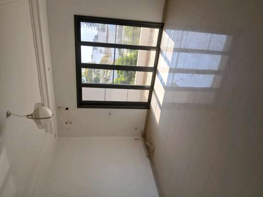 une duplex 5 chambres mermoz image 2