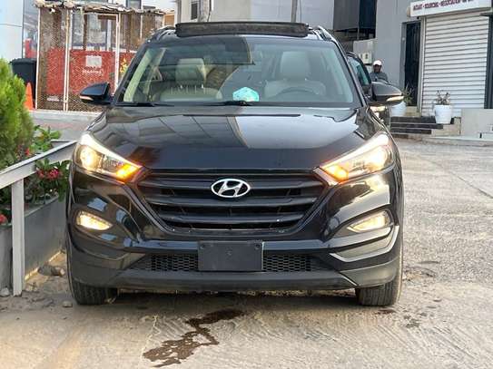 Hyundai Tucsson image 2