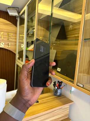 Oppo find x8 ultra 256G Ram12+12 image 3