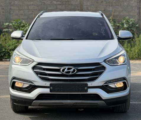 Hyundai Santafe AWD 2018 image 2