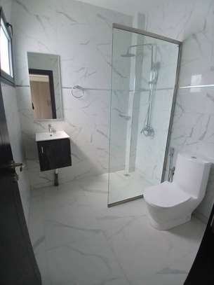 Appartement/ PENTHOUSE F6 A LOUER image 12