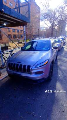 Jeep Cherokee Année 2017 image 8