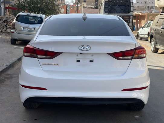 Hyundai Elantra 2017 image 2