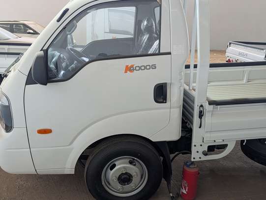 Kia k4000g utilitaire image 4