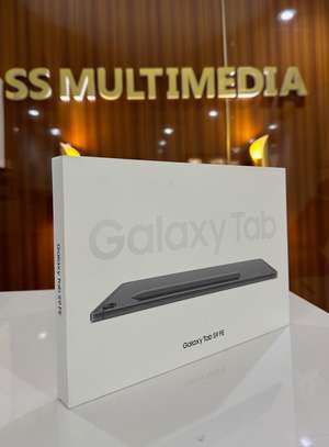 Samsung Galaxy Tab S9 FE image 1