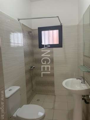 Ref_1584_PL - Villa sise Almadies à louer avec jardin image 4