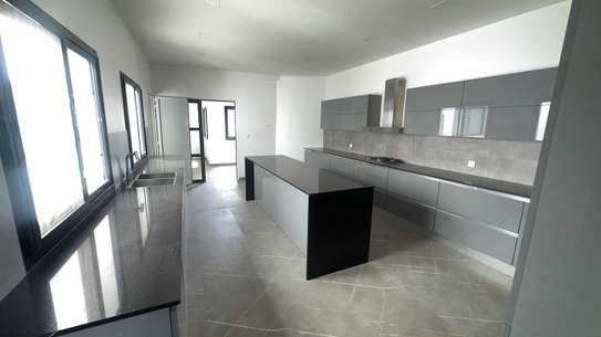 Penthouse à louer au Point E image 10