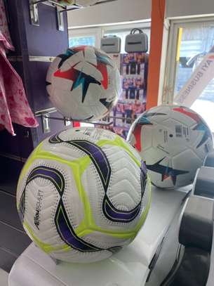 BALLON DE FOOTBAL 2024-2025 image 1