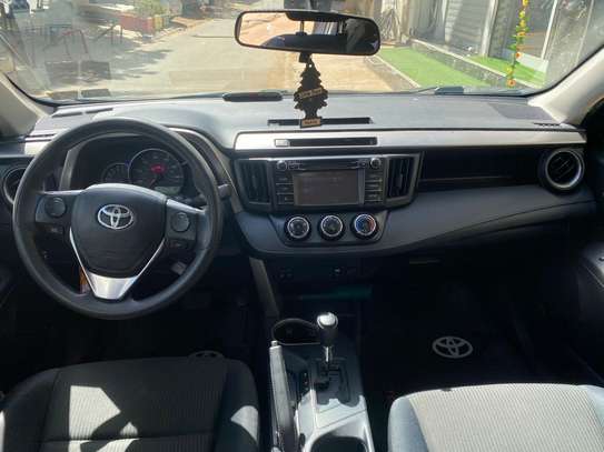 Toyota rav 4 2016 image 9