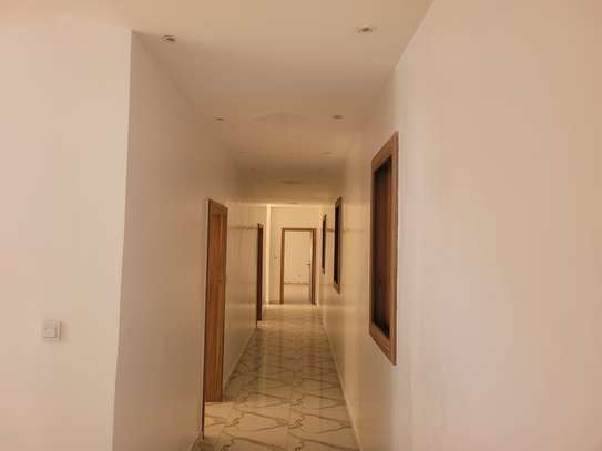 Trois chambres à louer par mois image 9