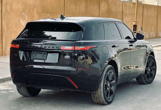 Range Rover velar image 4