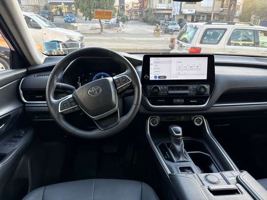 TOYOTA GRAND HIGHLANDER 2024 image 4