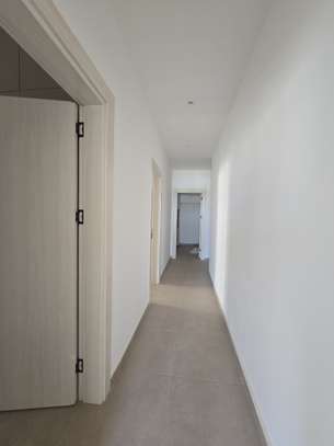 Appartement F4 Neuf Almadies image 4