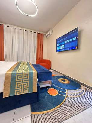 Studio haut standing avec jacuzzi au virage image 5