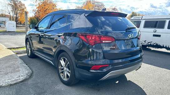 Hyundai Santa Fe 2017 full options 2.0t image 3