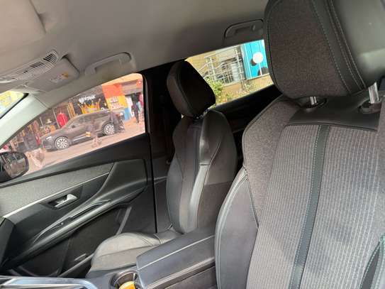 Peugeot 3008 GT-Line 2021 image 11