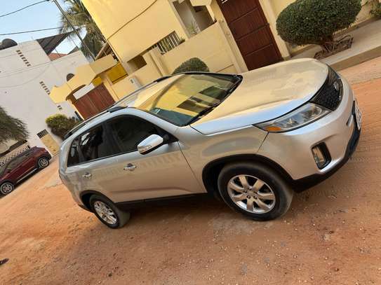 kia sorento image 11