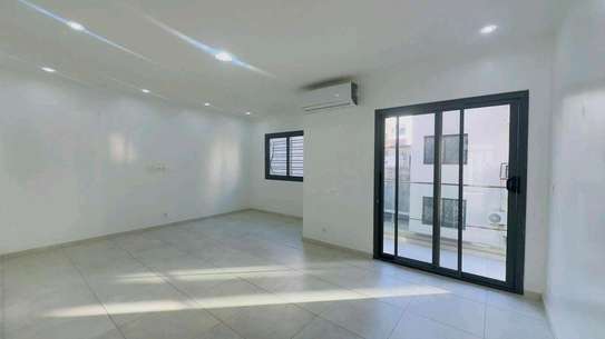 APPARTEMENT STANDING À LOUER À NGOR ALMADIES image 1