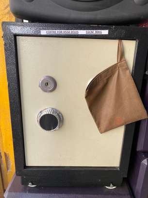 Coffre fort anti incendie avec clé et code numérique image 4