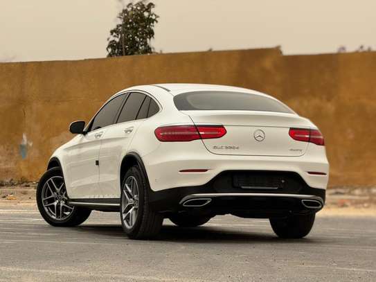 Mercedes benz glc 220 D 2018 image 10