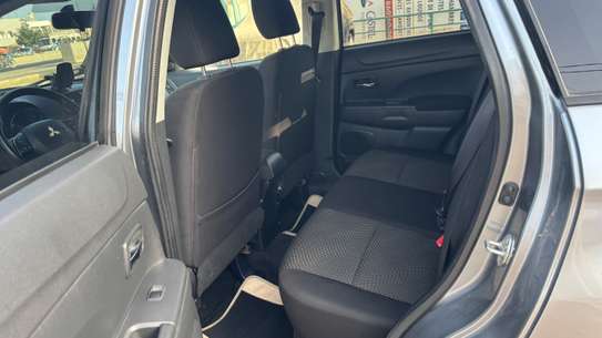 Mitsubishi rvr Venat 2016 image 11
