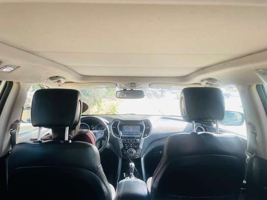 HYUNDAI SANTA FE image 13