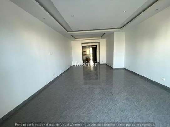 Appartement à louer au Point E image 3