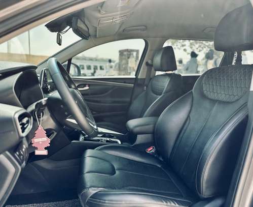 Hyundai Santafe 2019 image 10