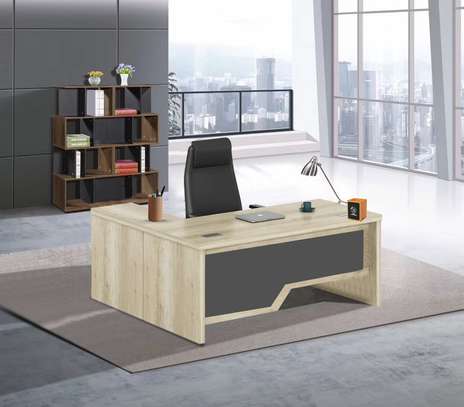 Bureau d’angle et chaise image 5