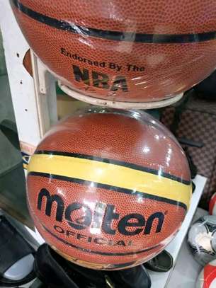 Ballon de basket-ball de compétition de taille officielle image 1