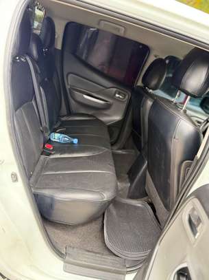 MITSUBISHI L200 ,2015 image 6