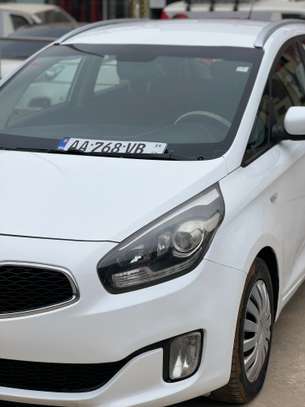 Kia carens 2014 image 2