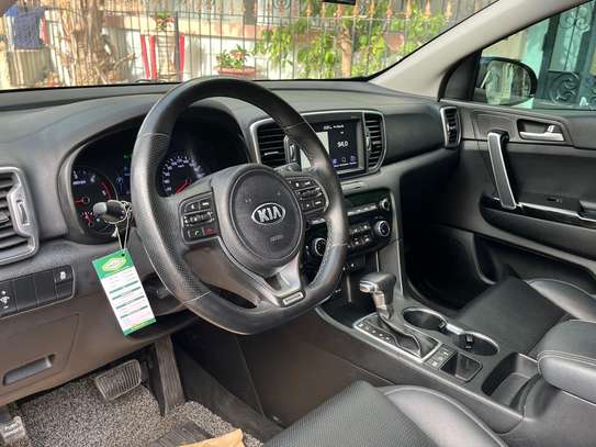 KIA SPORTAGE image 3