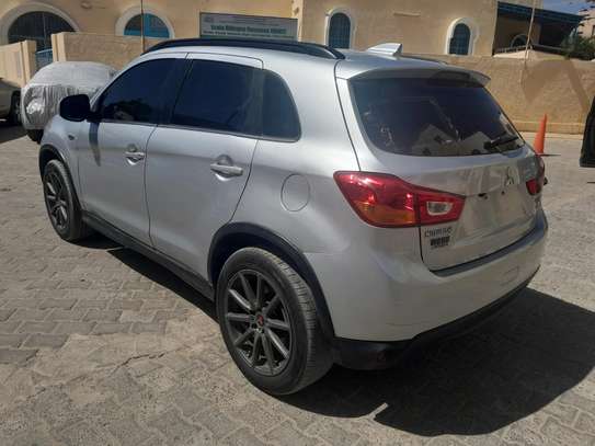 Mitsubishi image 6