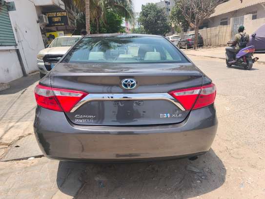 Toyota camry Hybride venant USA 2016 image 6