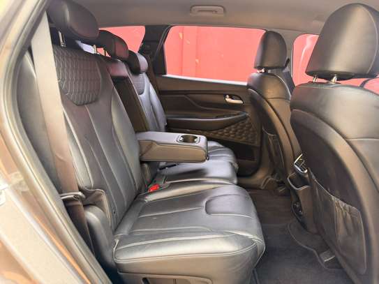 Hyundai Santafe 2019/20 image 7